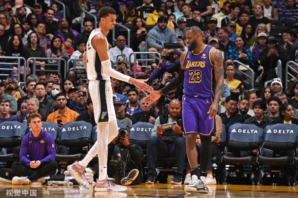 球迷們一直 球迷們一直